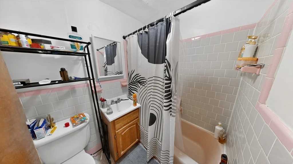 1069 Beacon St, Coolidge Corner