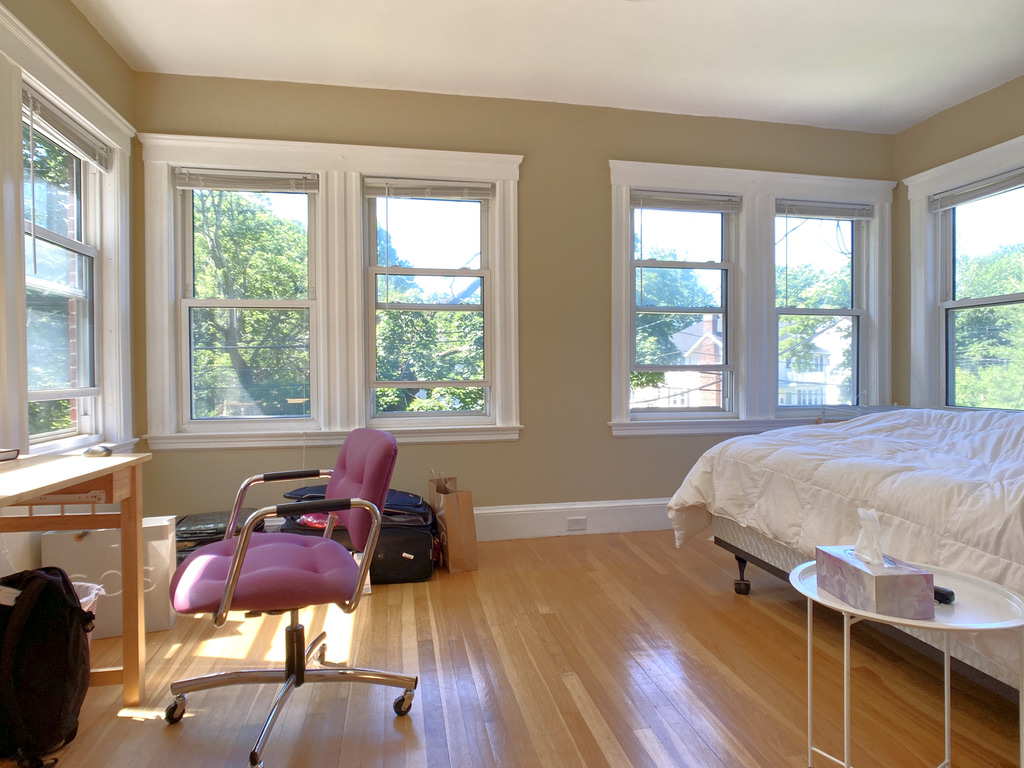 129 Oxford Rd, Newton Centre