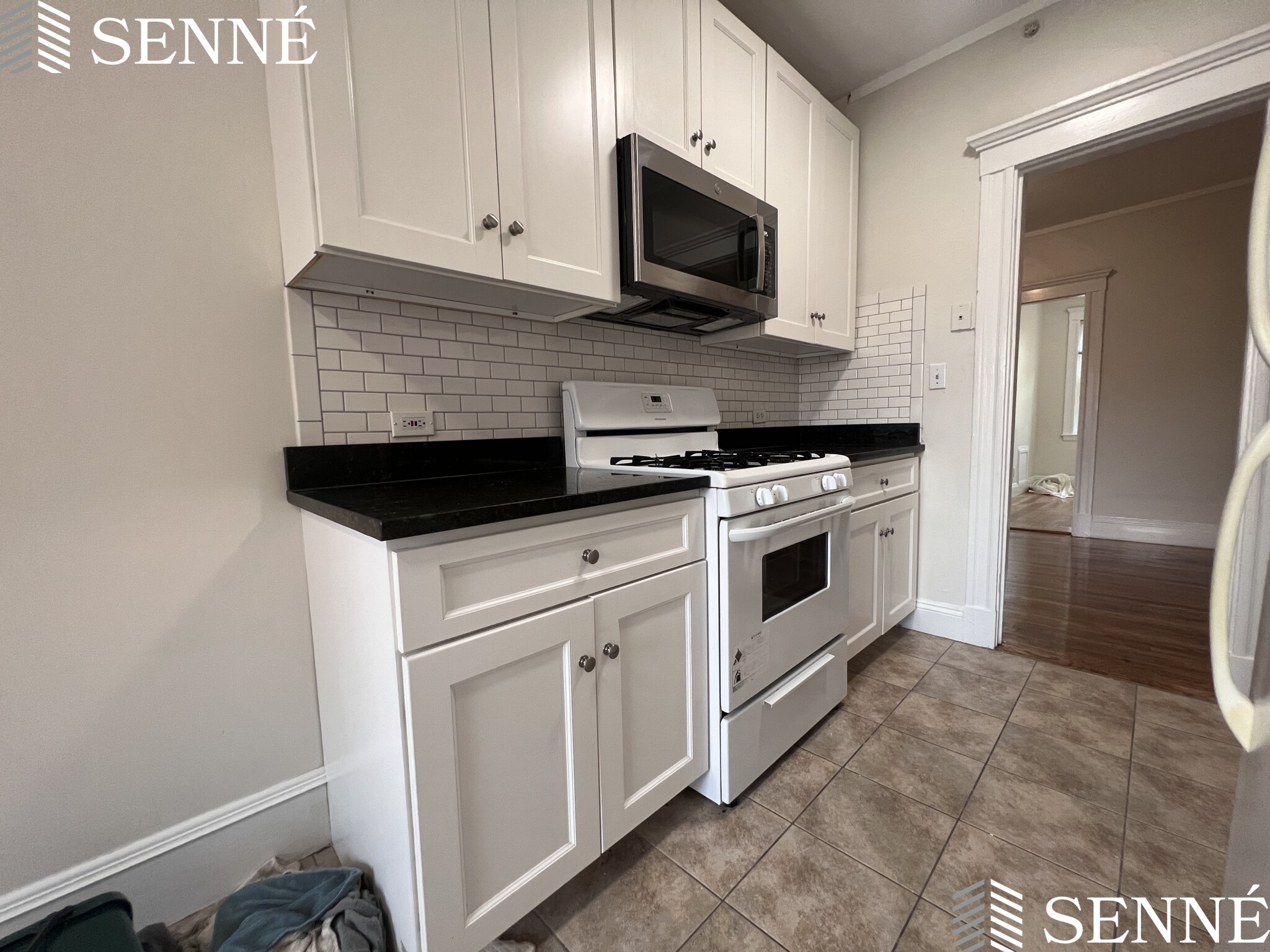 1558 Massachusetts Ave, Neighborhood Nine