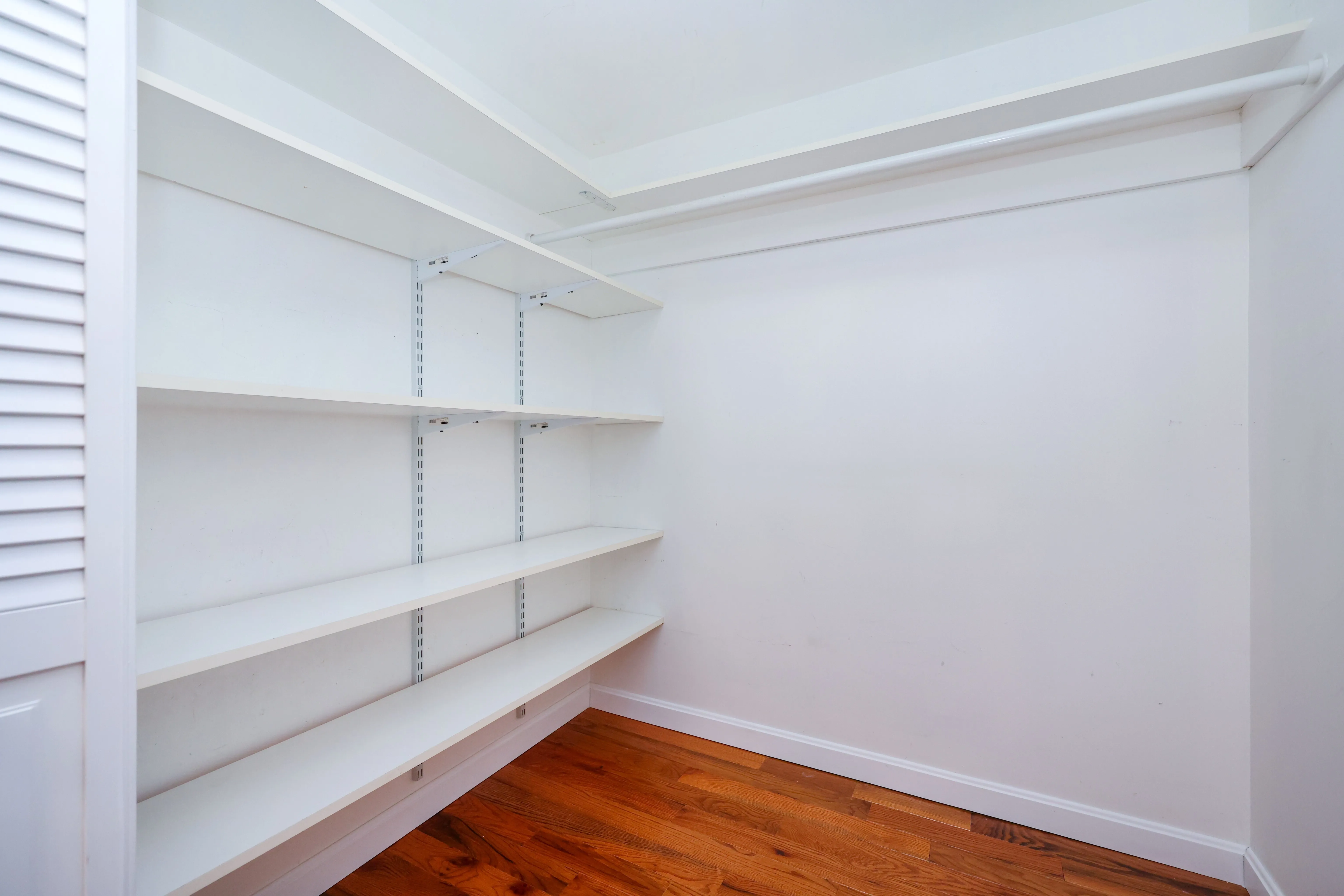 85 Brainerd Rd, Brighton