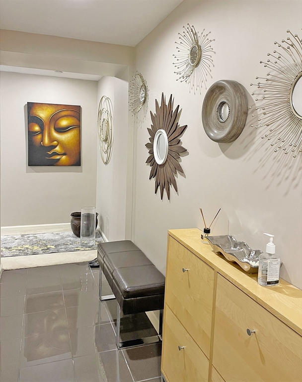 10 Rogers St, East Cambridge