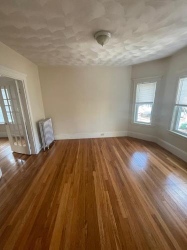 10 Pinkham Rd, Tufts University