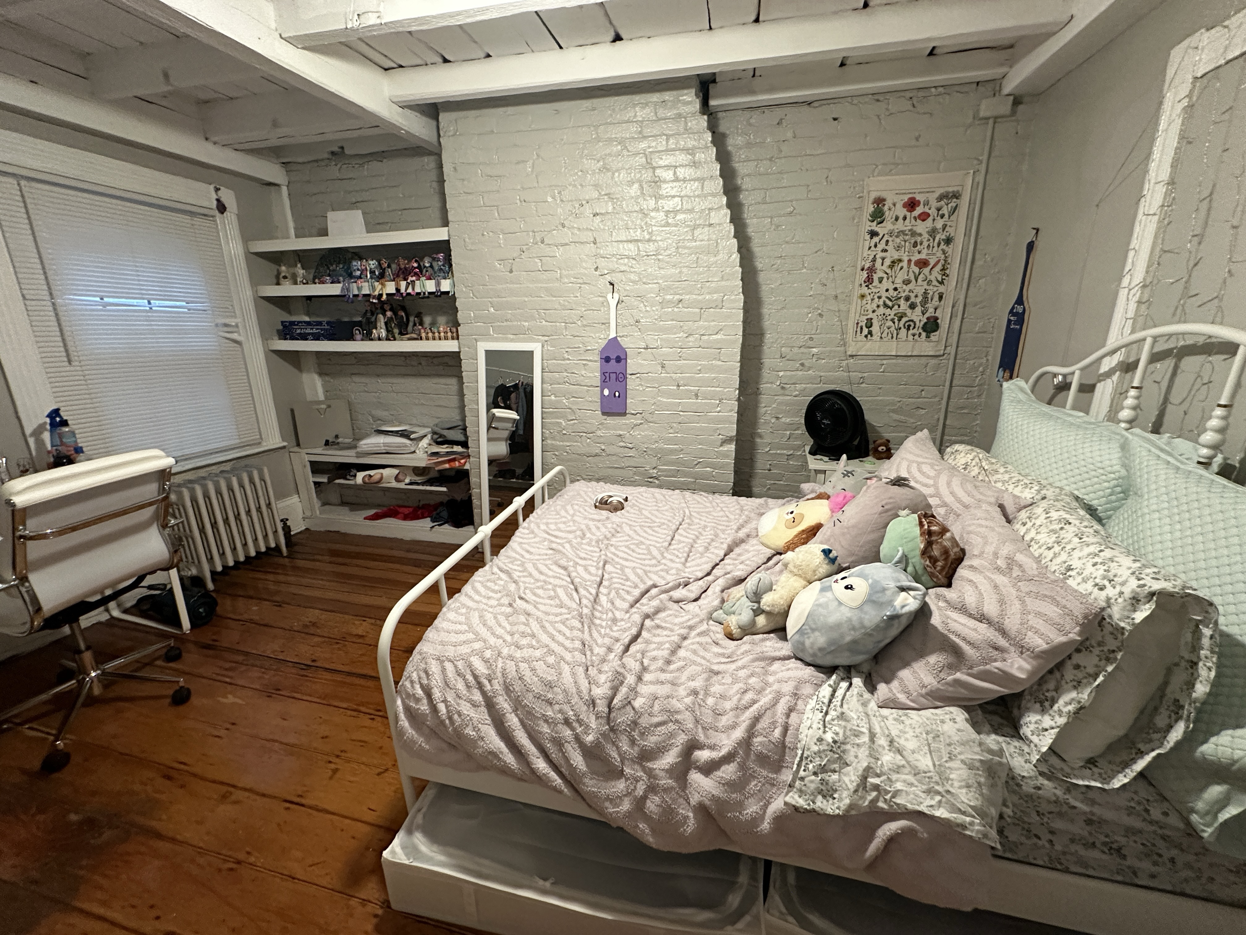 2 Champney Pl, Beacon Hill