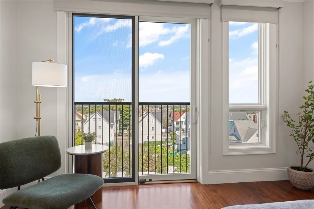 87 Medford St, Tufts University