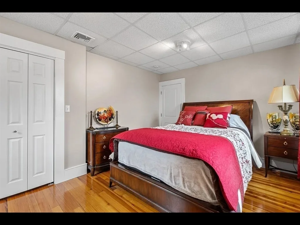 26 Lincoln St, North Andover