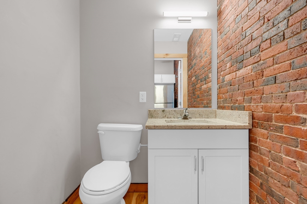 58 13th St, Charlestown