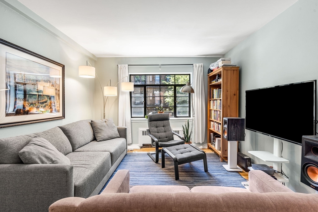 69 Strathmore, Brighton