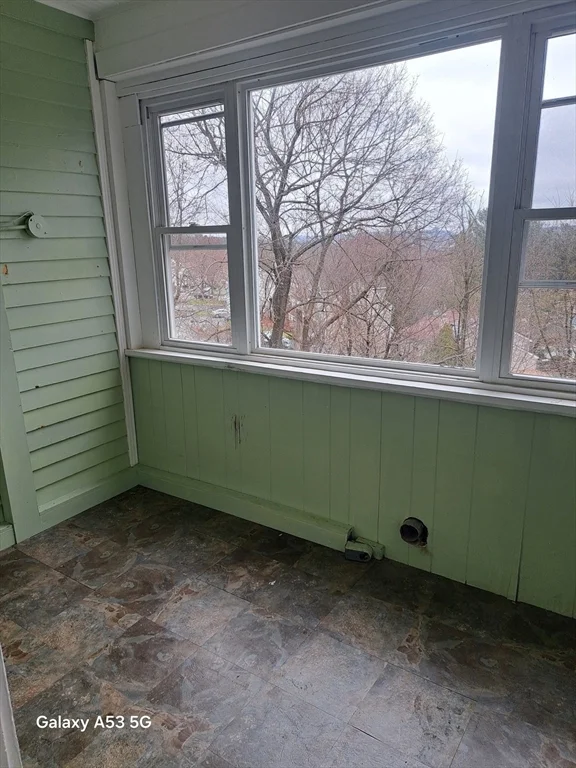 98 Brookline St, Webster Square