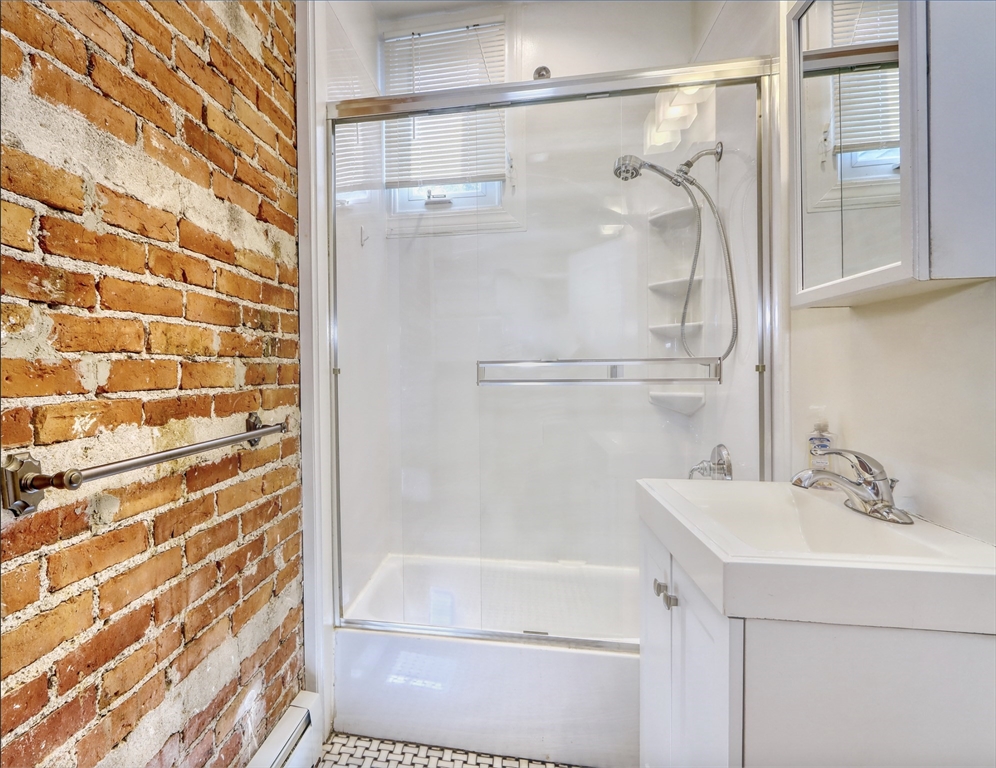 14 Holton, West Medford