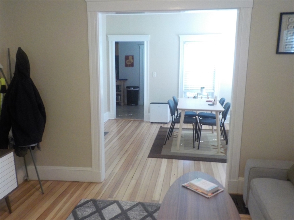 578 Trapelo Rd, Belmont