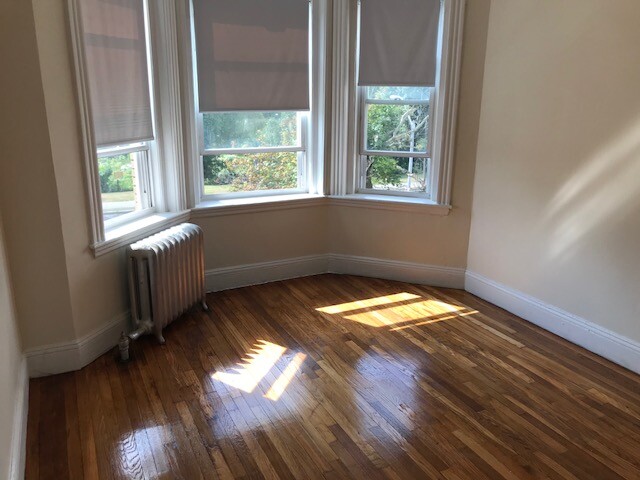 1185 Boylston St, Fenway