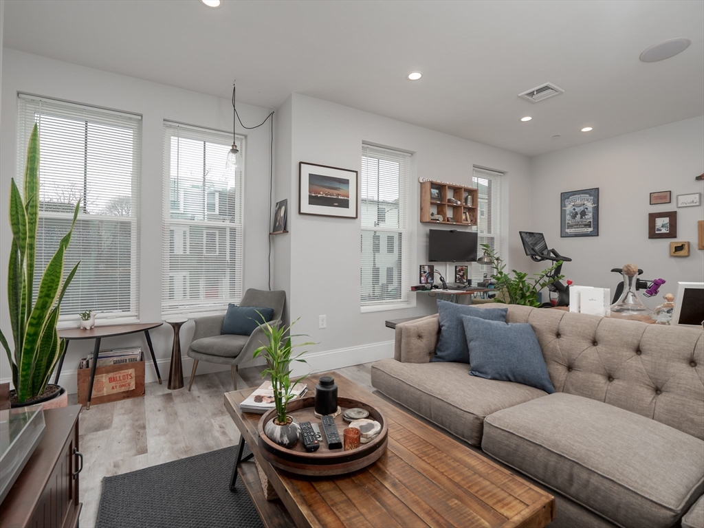 45 L St, South Boston