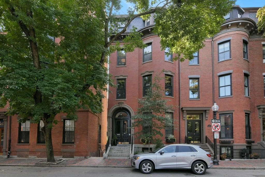 68 Waltham St, South End