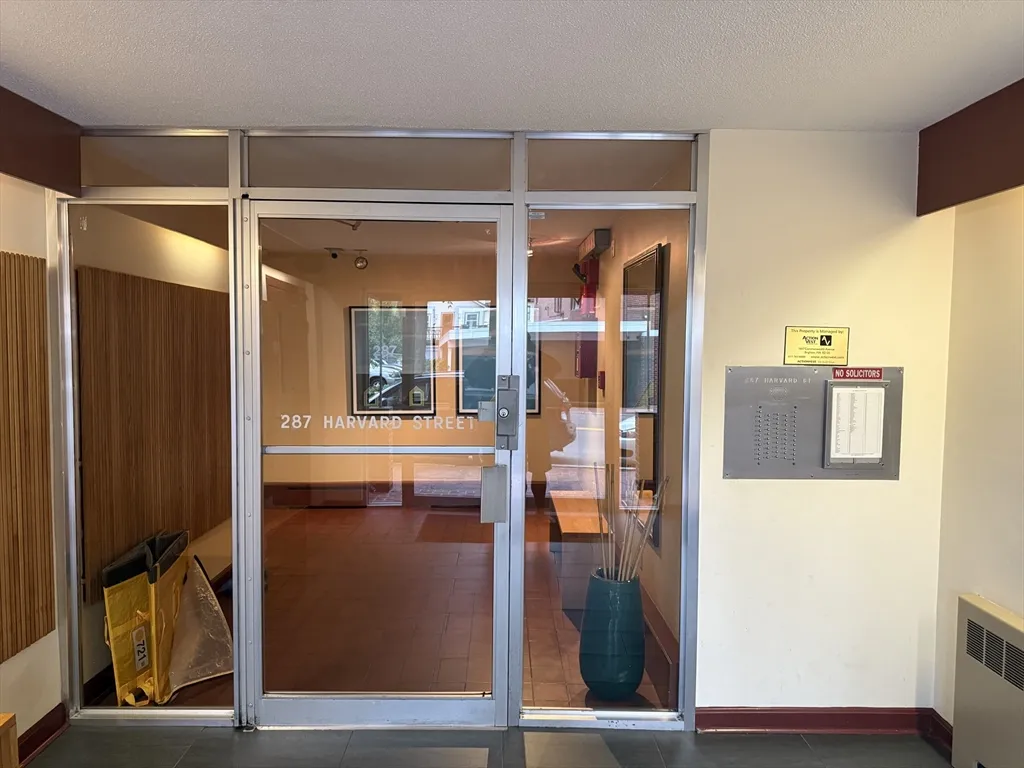 287 Harvard St, Mid-Cambridge