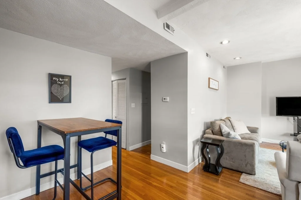 277 Shawmut Ave, South End