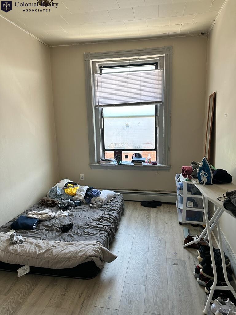 9 Linden St, Allston