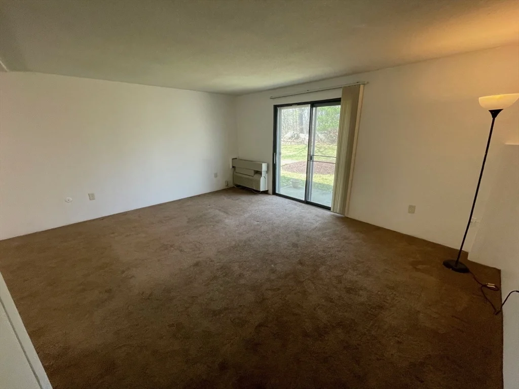 17 Village Rock Ln, Natick