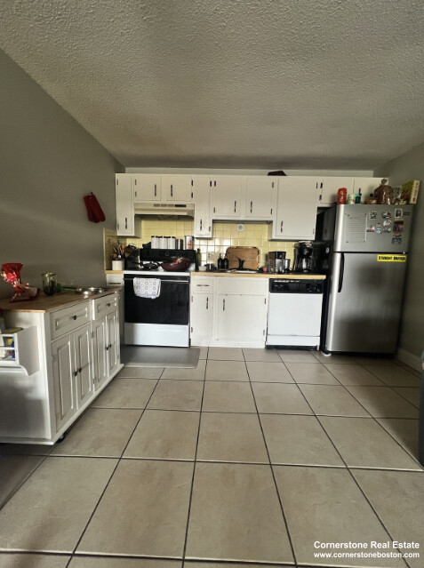 94 Beacon St, Ward Two