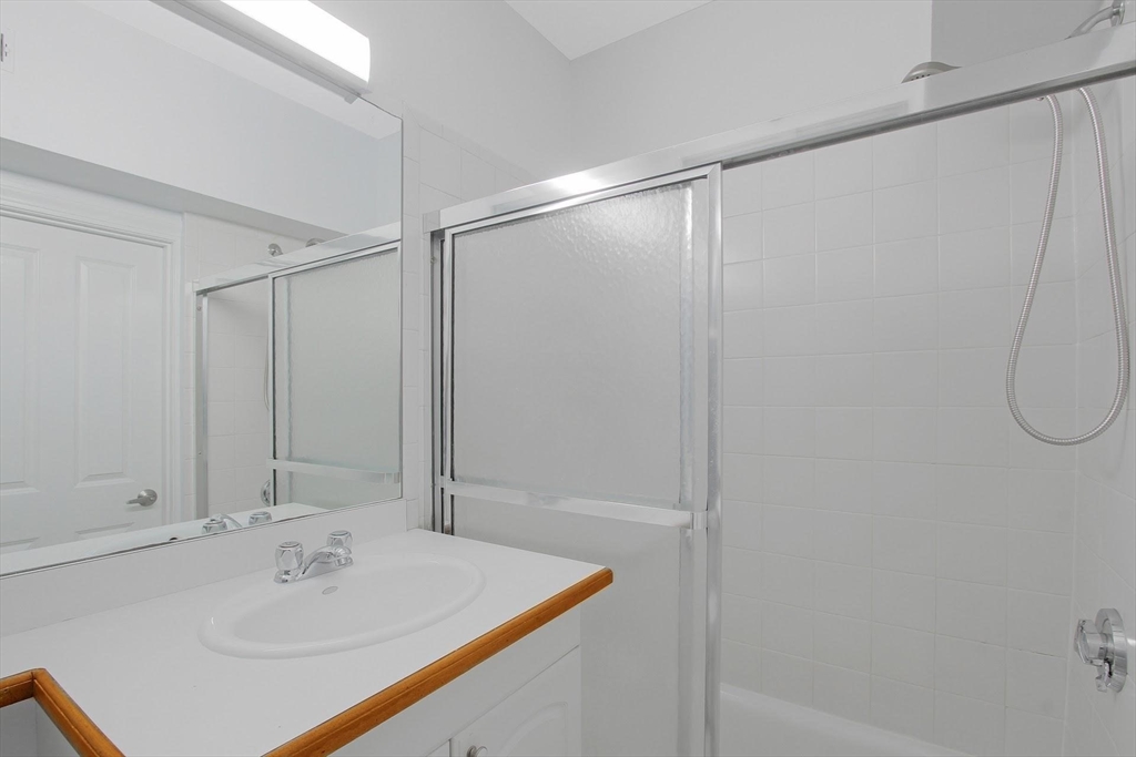 140 Boylston St, Back Bay