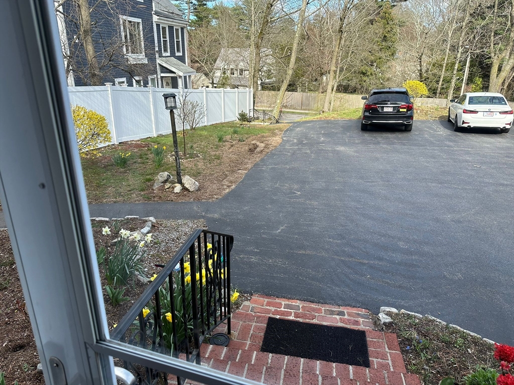 715 Hammond St, Chestnut Hill