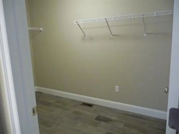 55 Wenham Rd, Carver