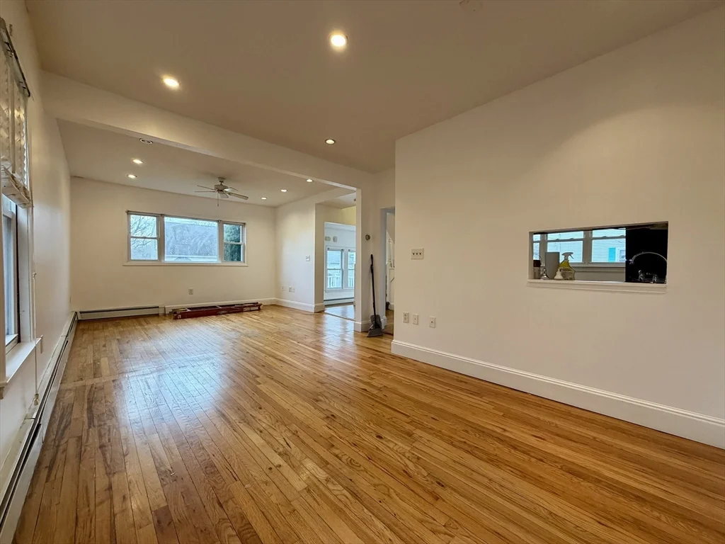 98 W Spring St, Avon