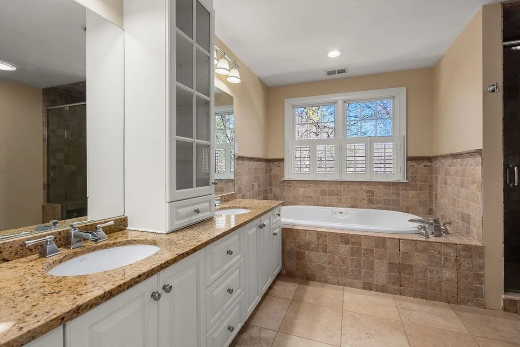 11 Bobolink Rd, Newton Lower Falls