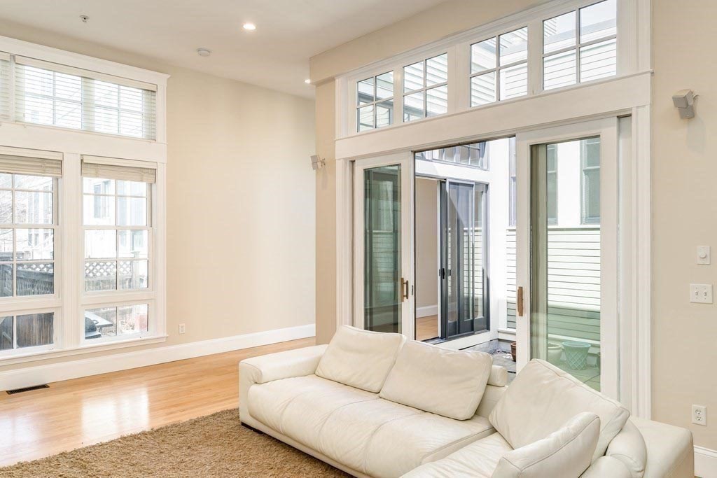 15 Valentine St, Cambridgeport