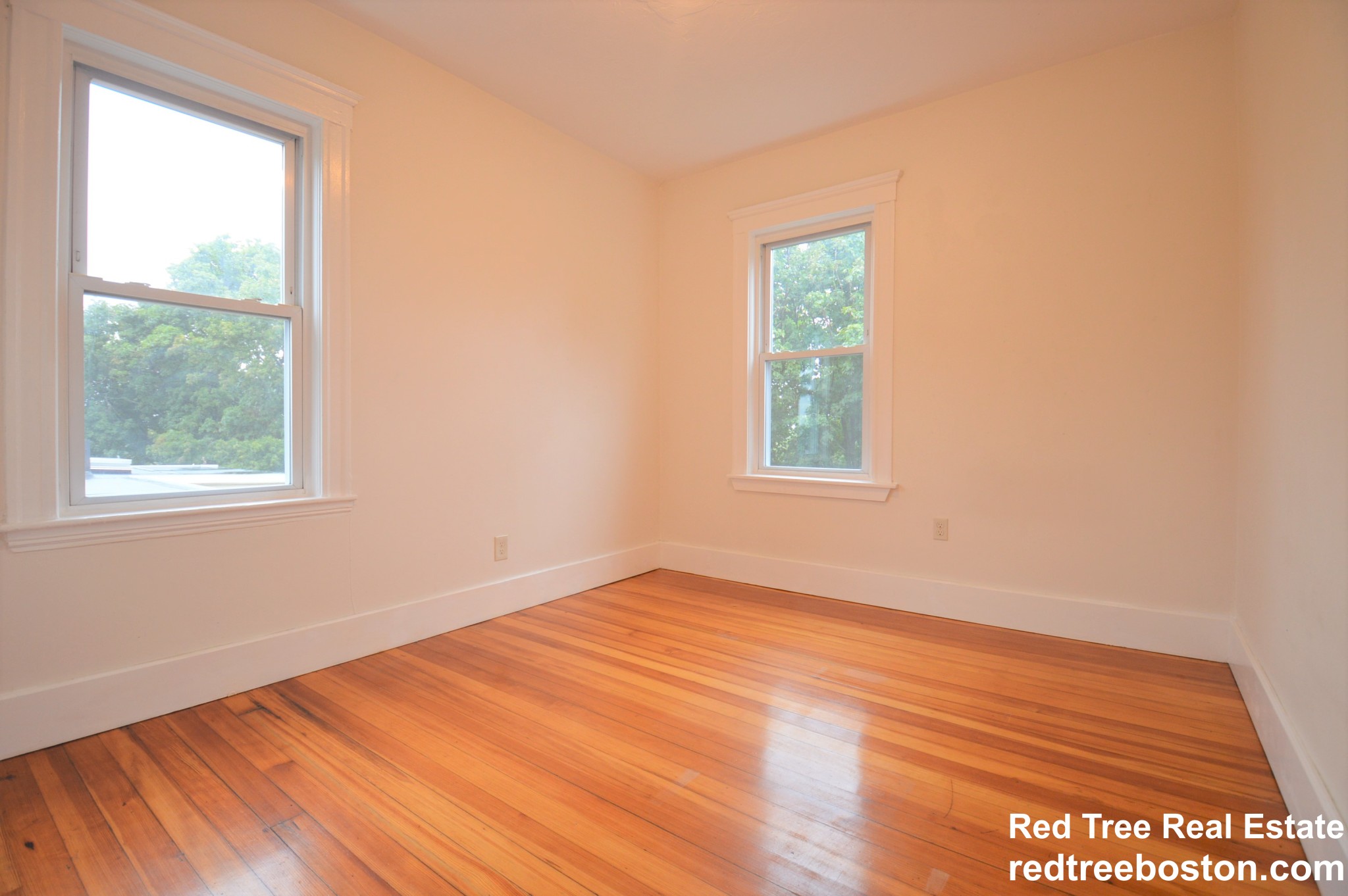 94 Montebello Rd, Jamaica Plain