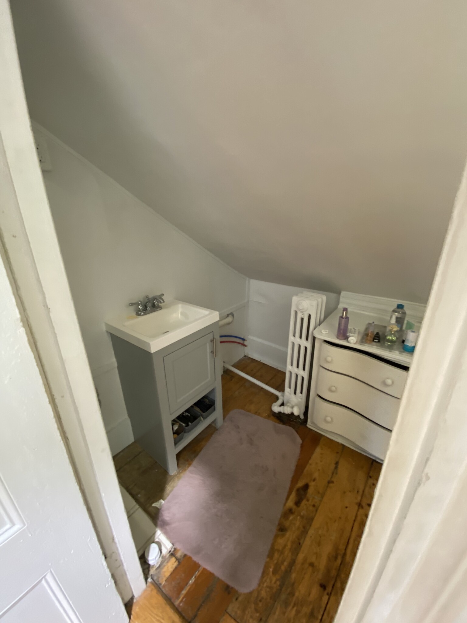 32 Irving St, Beacon Hill