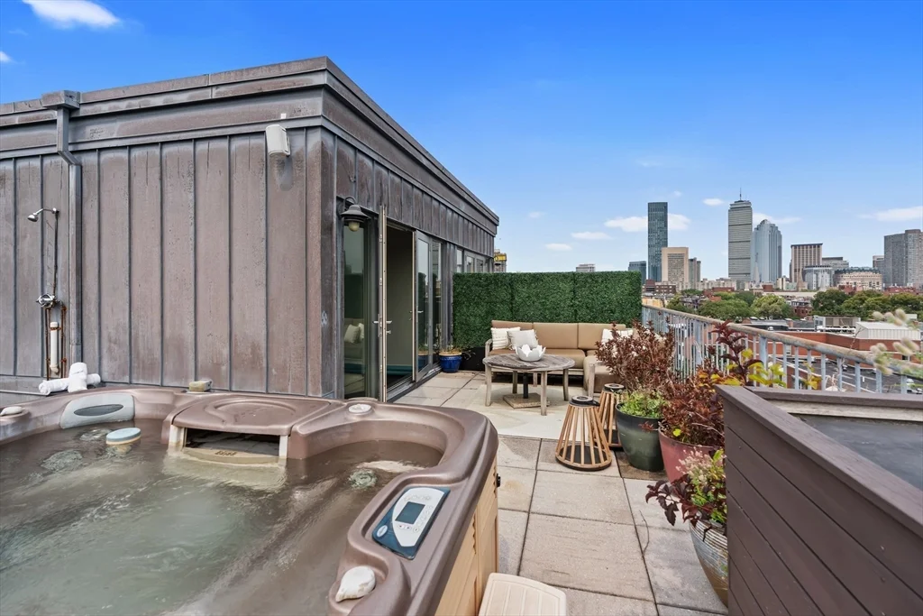 1721 Washington St, South End