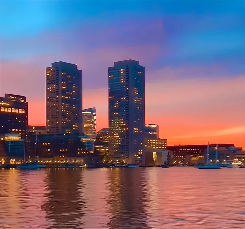 65 E India Row, Waterfront