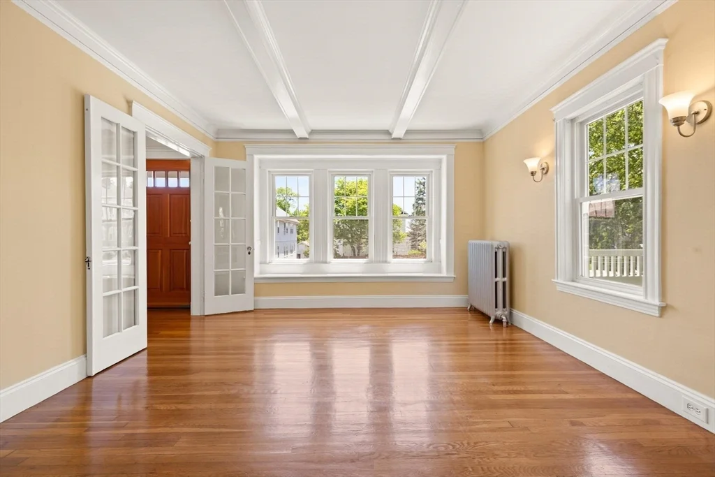 1521 Centre St, West Roxbury