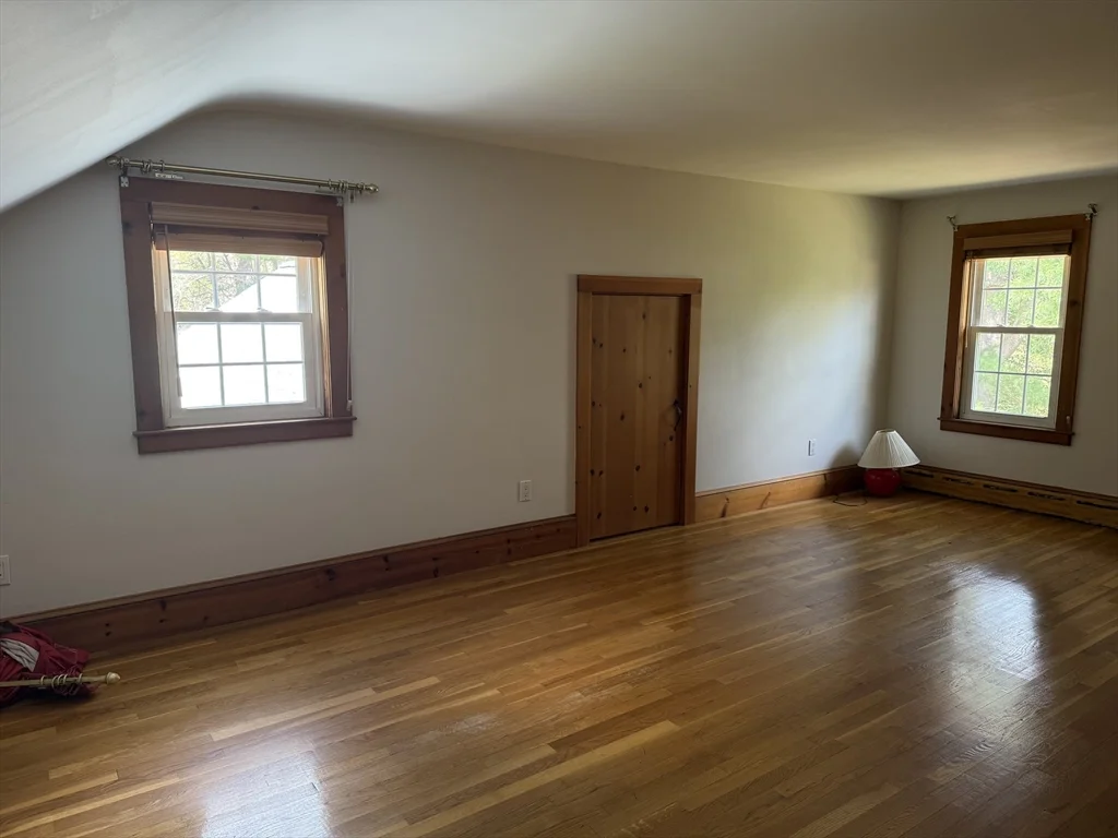 3 Crescent St, West Bridgewater