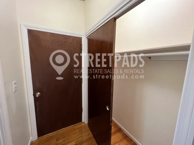 2018 Commonwealth Ave, Brighton