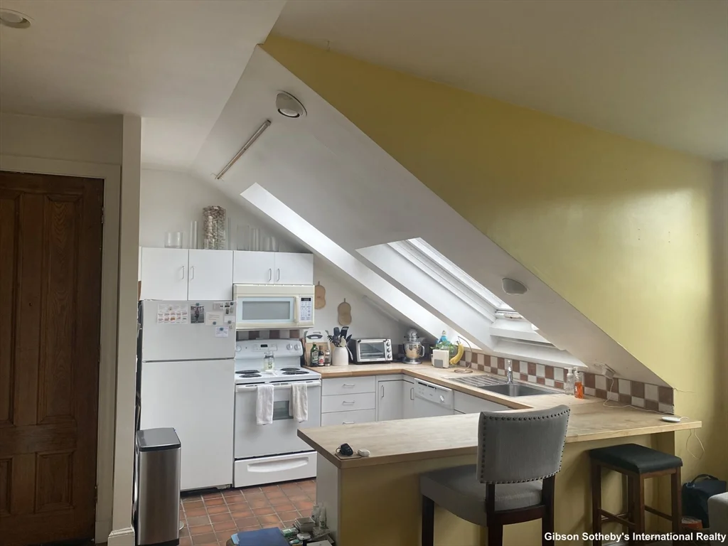 676 Massachusetts Ave, South End