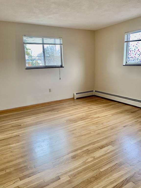 220 School St, Waltham