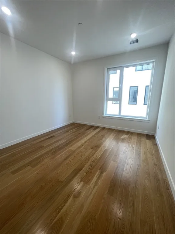 267 Old Colony Ave, South Boston