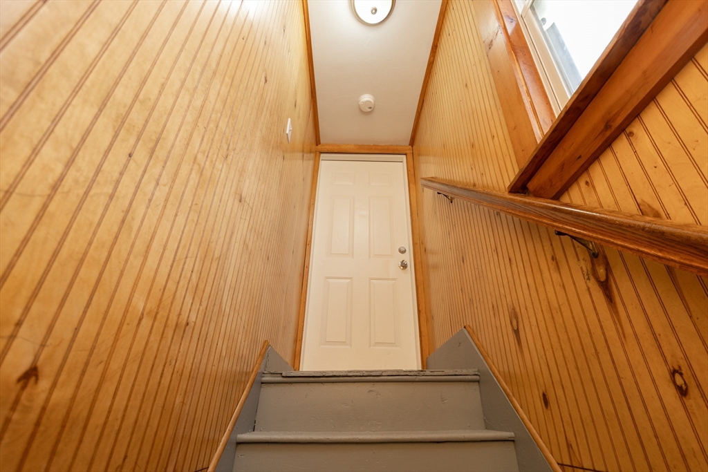 7 Central St, Hudson