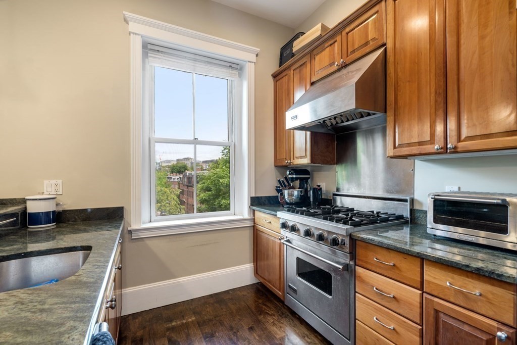 70 Waltham St, South End