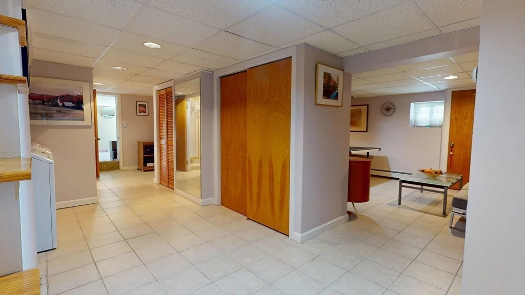 118 Colby Rd, Quincy