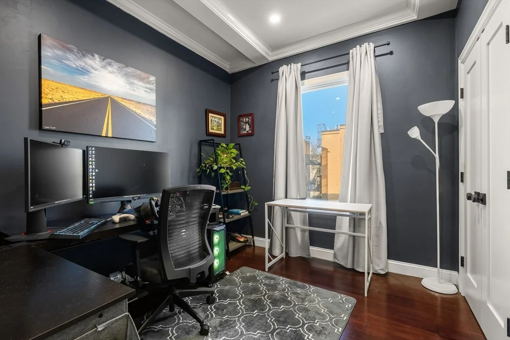 753 E Broadway, South Boston