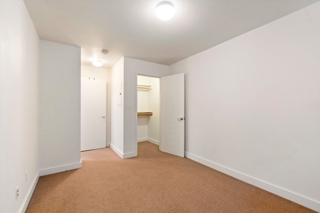 94 Brook St, Central Village