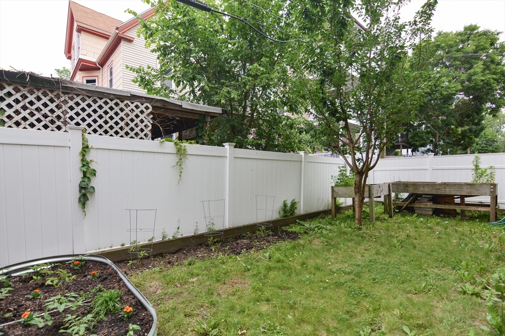 258 E Cottage St, Dorchester