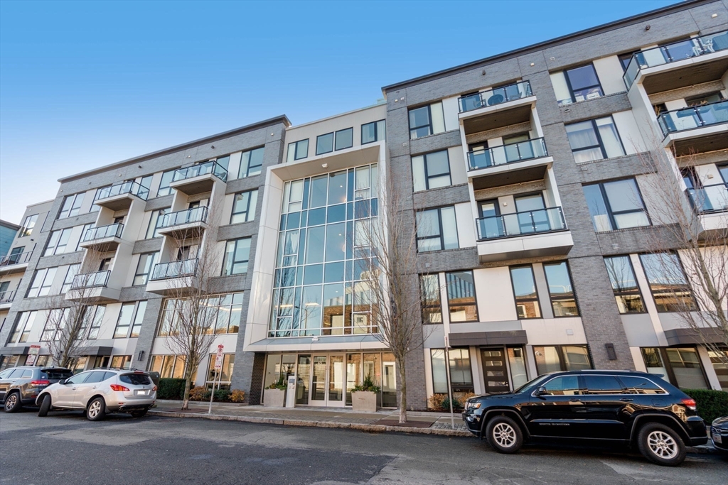 45 W 3rd St, South Boston