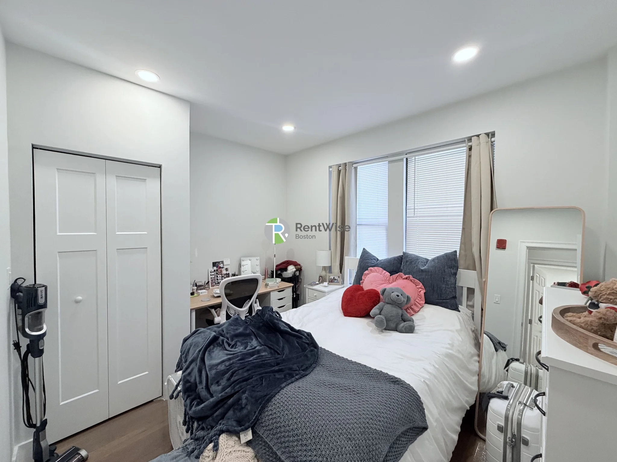 11 Peterborough St, Fenway