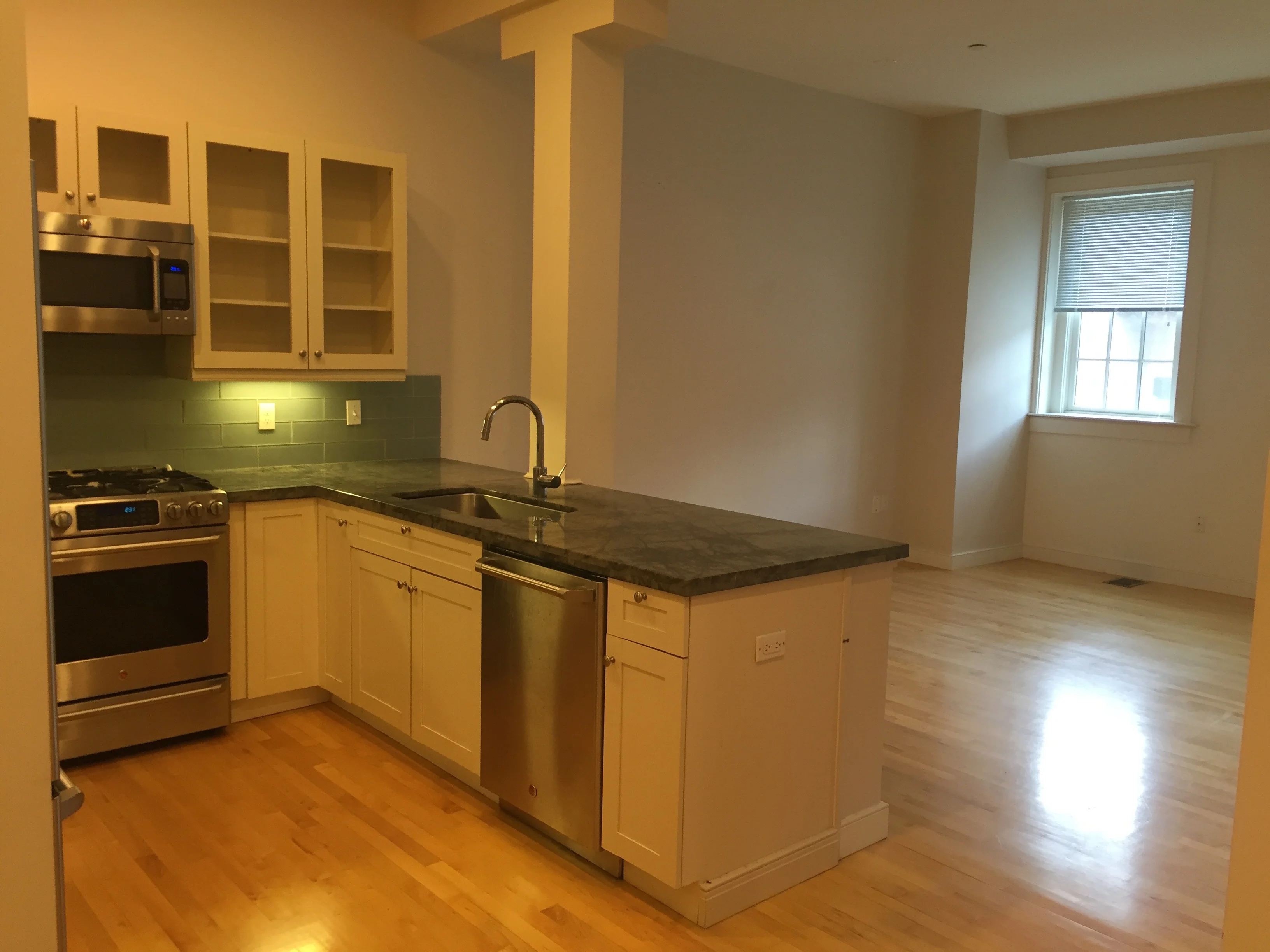 72 Hamilton St, Cambridgeport
