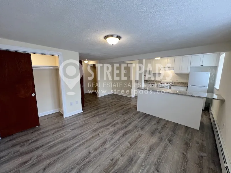 176 North Beacon St, Allston