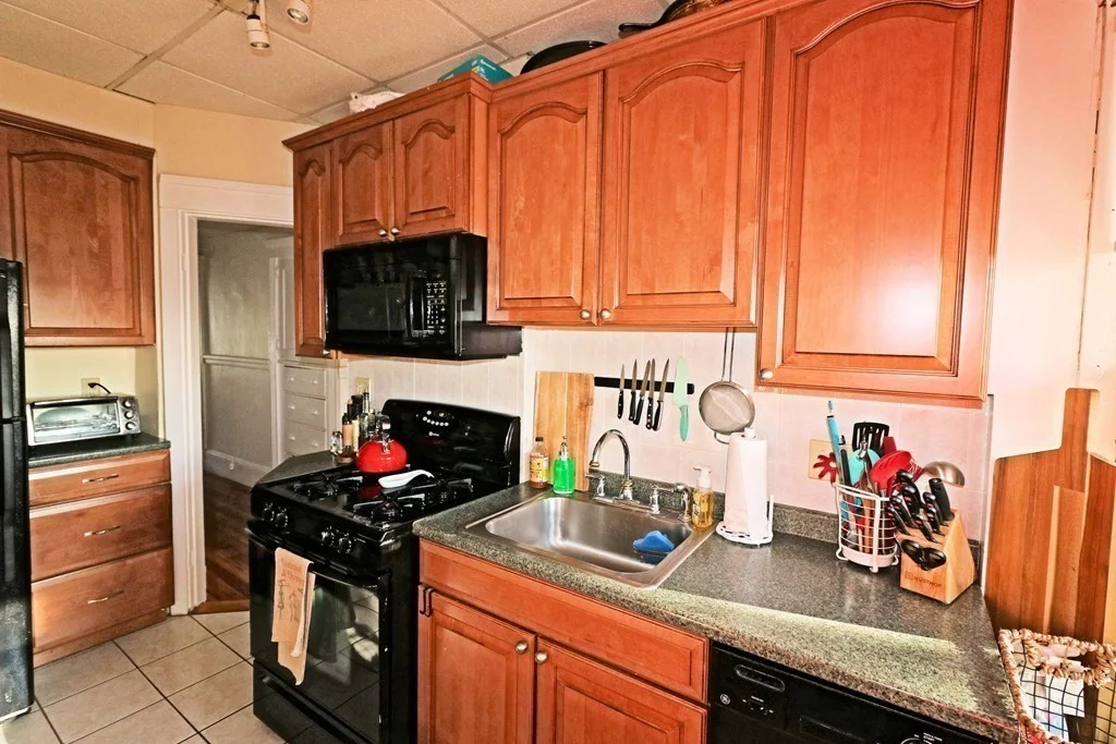 100 Quincy Ave, Winthrop