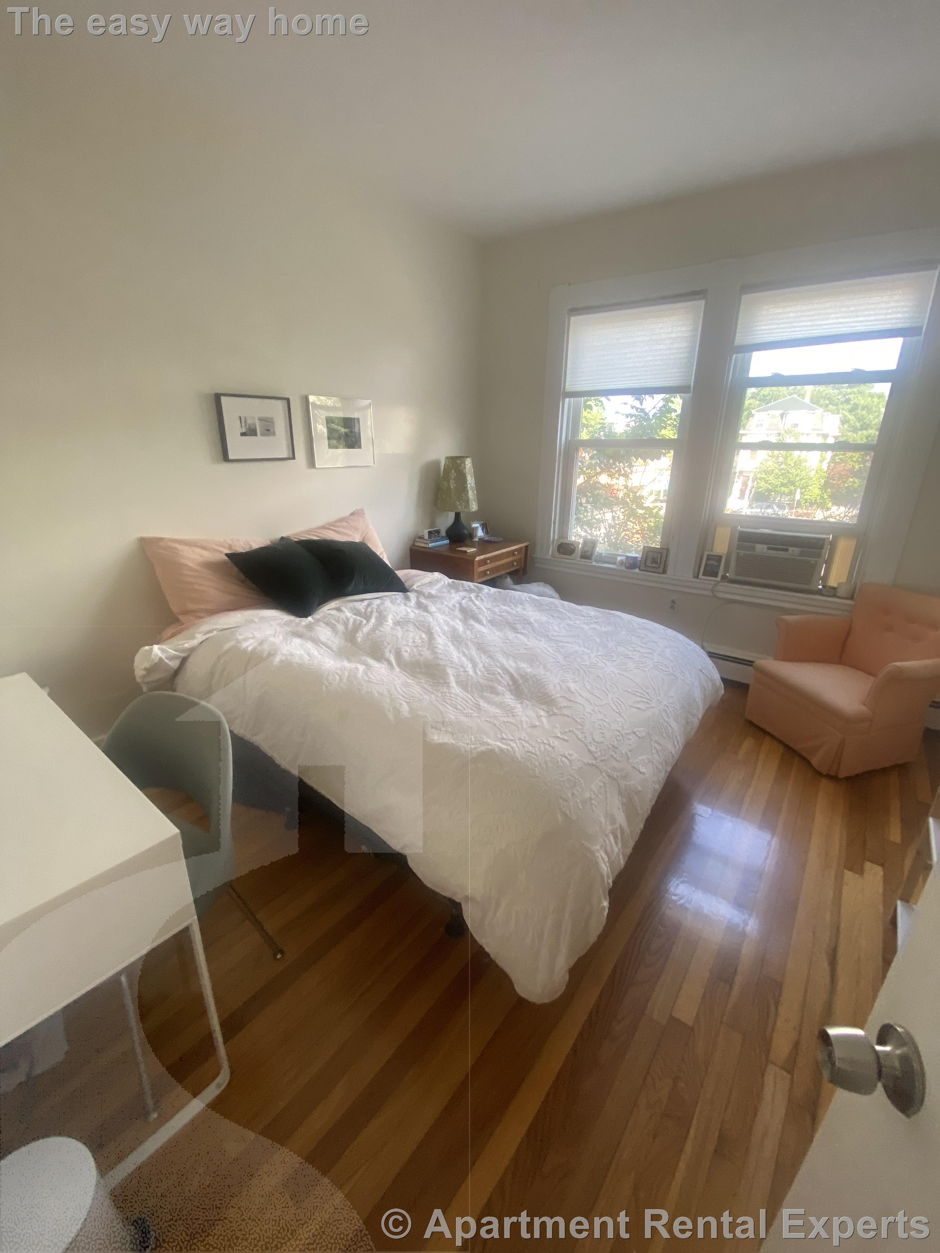 9-11 Houghton St, Inman Square